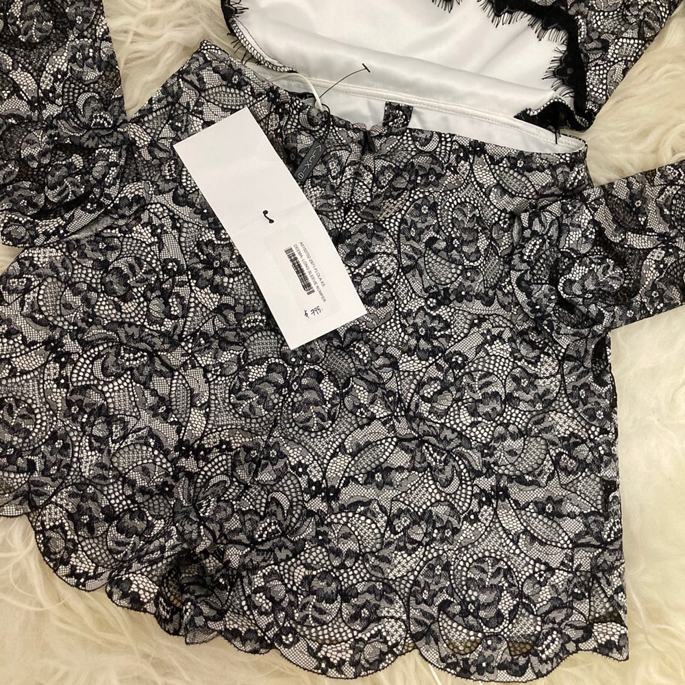 Alexis Deema Open Back Romper 1400 - Picture 12 of 16